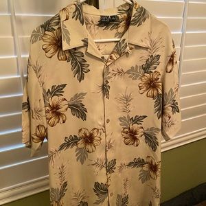 Men’s Sak’s Fifth Dress Shirt, Size Small.